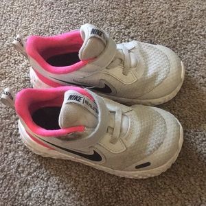 Used girls nike sneakers
